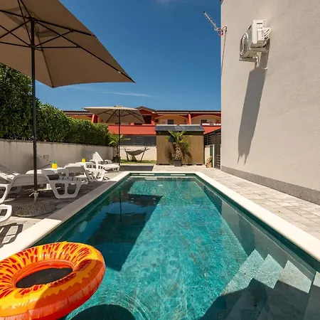 Len Mar Zadarvillas *