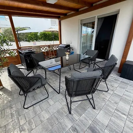 Len Mar Zadarvillas *